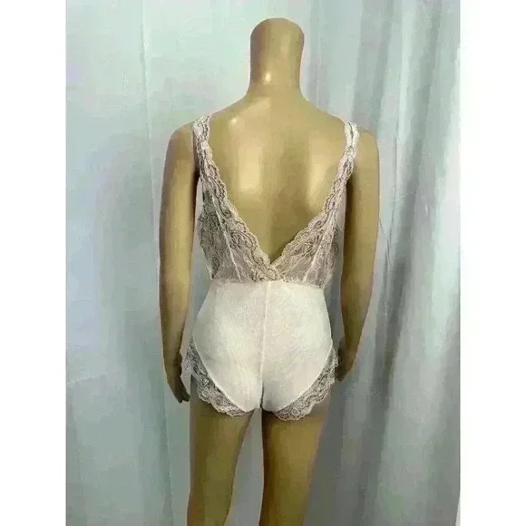 Marilyn Monroe Me Off Negligee Stretchy Lace Bodysuit Lingerie Pink Size M EUC - Picture 6 of 16